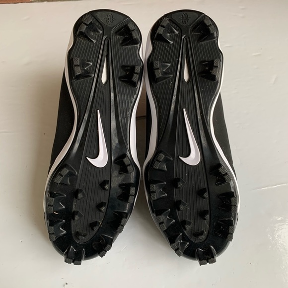 Like new Nike BSBL soccer cleats sneakers - Picture 6 of 8